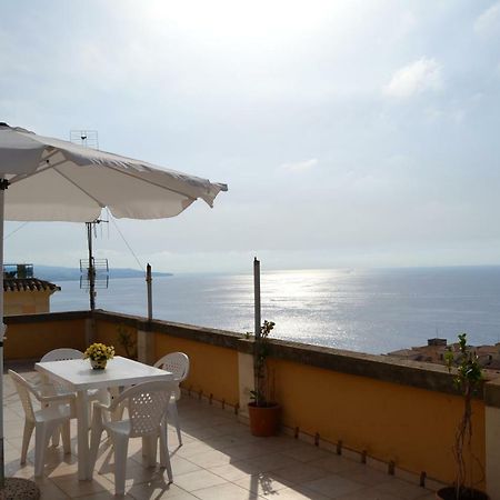 Il Terrazzo Su Pizzo Apartamento Exterior foto
