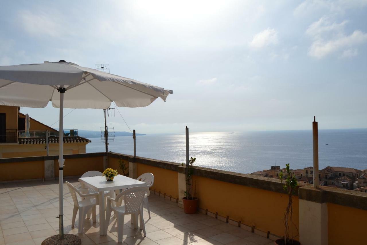 Il Terrazzo Su Pizzo Apartamento Exterior foto